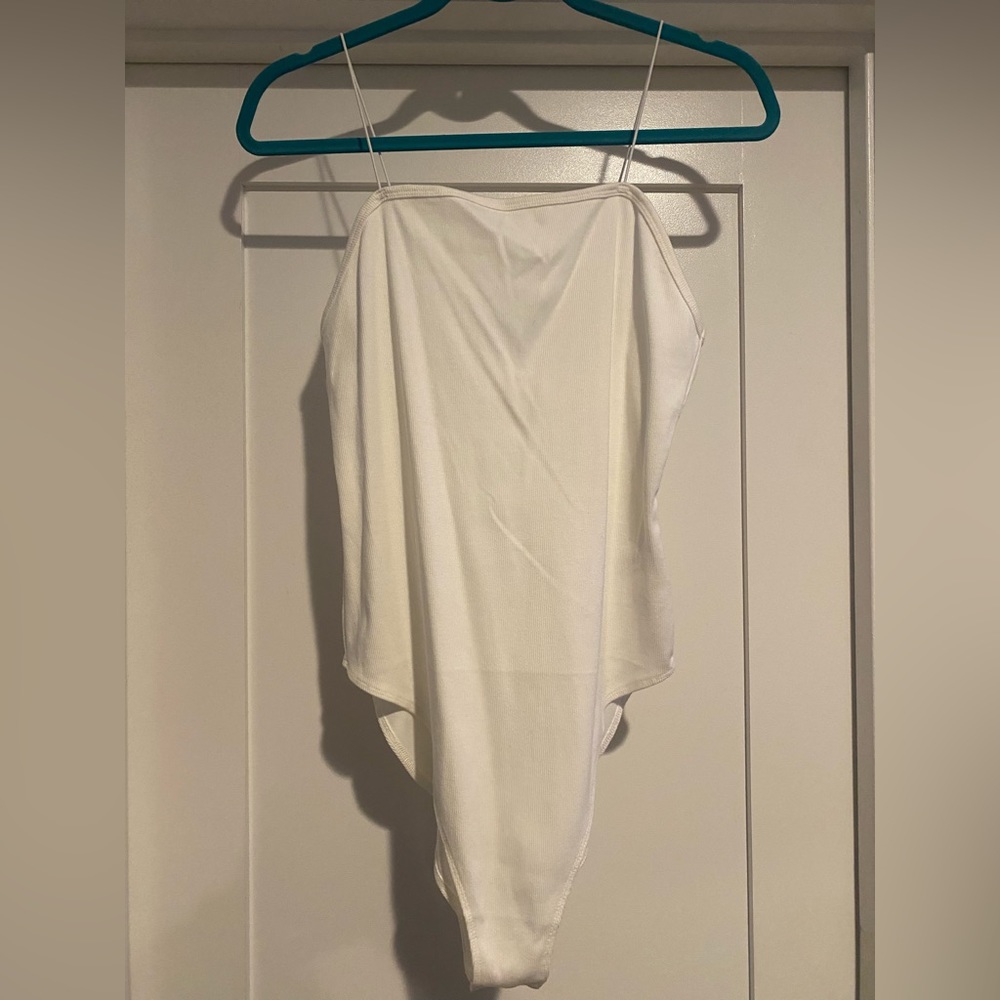 White ribbed spaghetti strap bodysuit - wild fable size L